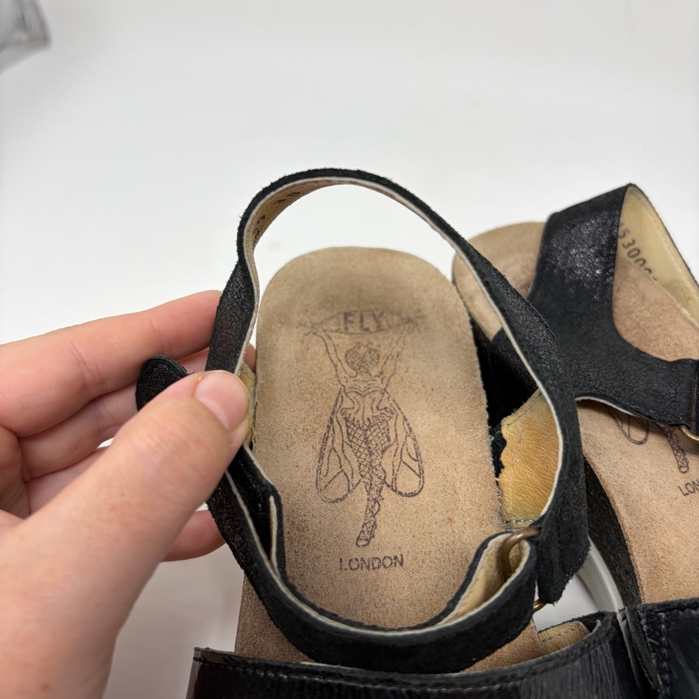 Fly London Strappy Wedge Sandals Size 38 or US 7.5/8 - Picture 9 of 11